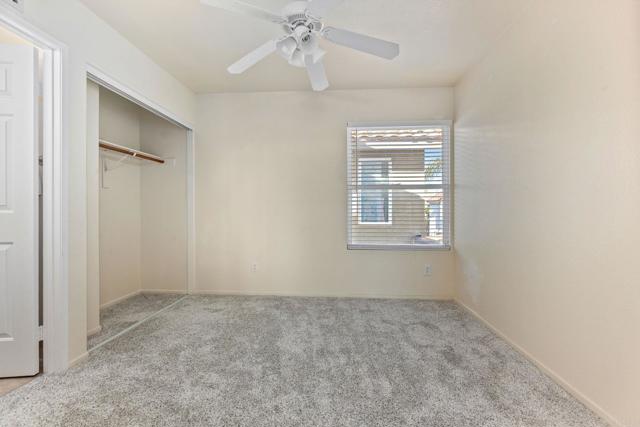 2490 Bear Rock Gln, Escondido CA: https://media.crmls.org/mediaz/98855d11-4cd6-4a60-98f1-5d920afcd968.jpg