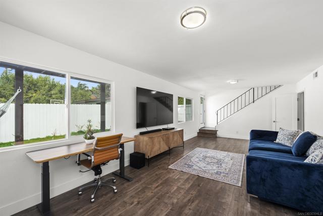9430 Tropico Dr, La Mesa CA: https://media.crmls.org/mediaz/9886460f-0c7d-4b9b-bb1b-2036dddaf638.jpg