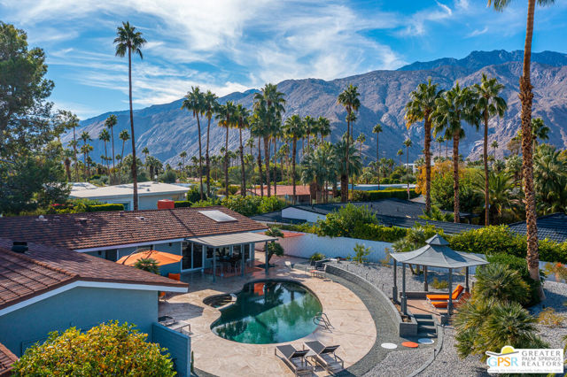 988 E Paseo El Mirador, Palm Springs CA: https://media.crmls.org/mediaz/98878b84-982e-42c3-b873-8982d52482a6.jpg
