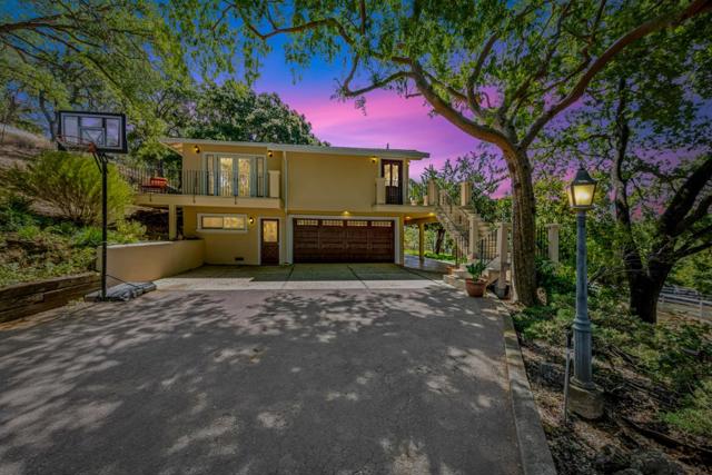 13700 Sycamore Drive, Morgan Hill CA: https://media.crmls.org/mediaz/98884a69-9dbe-4aca-bcb0-eeda624829bb.jpg