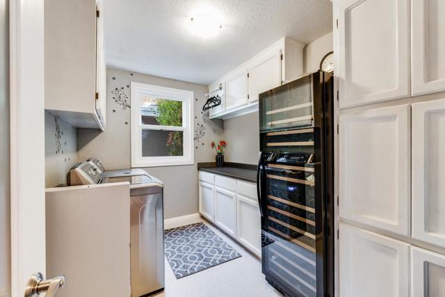 445 Monterey Drive, Aptos CA: https://media.crmls.org/mediaz/9888e43e-e5c0-4eac-8227-128ee8a5b52b.jpg