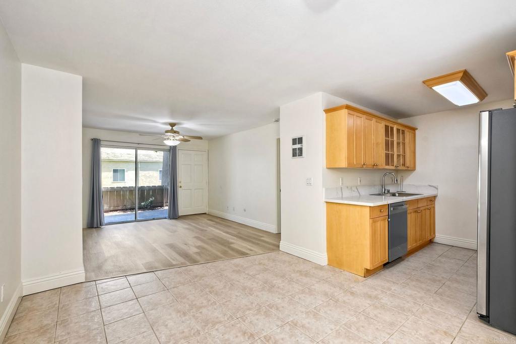 2850 Reynard Way #10