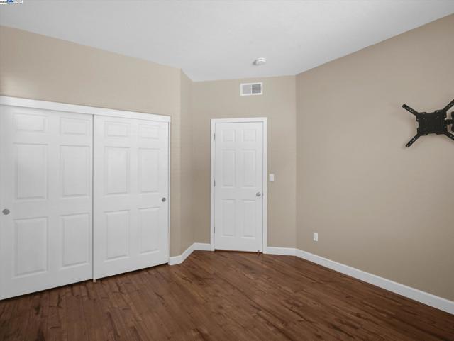 1413 Angus St, Patterson CA: https://media.crmls.org/mediaz/988a340a-0b9f-4126-b70c-7592fce8b05b.jpg