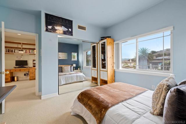 Image 37 of 69 For 11766 Treadwell Dr