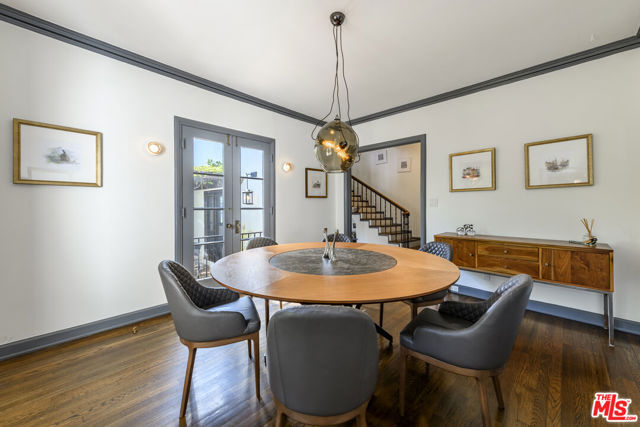 5181 Franklin Avenue, Los Angeles CA: https://media.crmls.org/mediaz/988af60b-b371-44da-9a1f-37bb2ffa8d94.jpg
