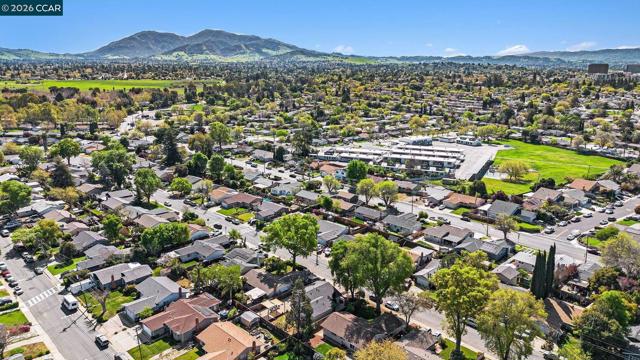 Image 26 of 29 For 2579 Montgomery Ave