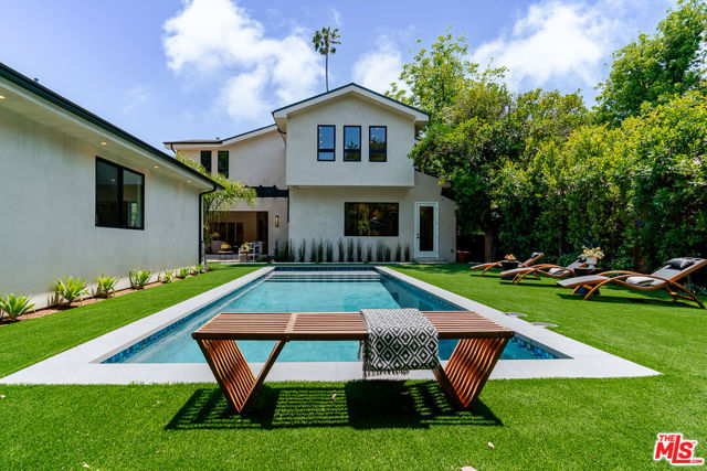 11559 La Maida Street, Valley Village CA: https://media.crmls.org/mediaz/988c1c18-fbcc-4004-8a00-3d8be04b9947.jpg