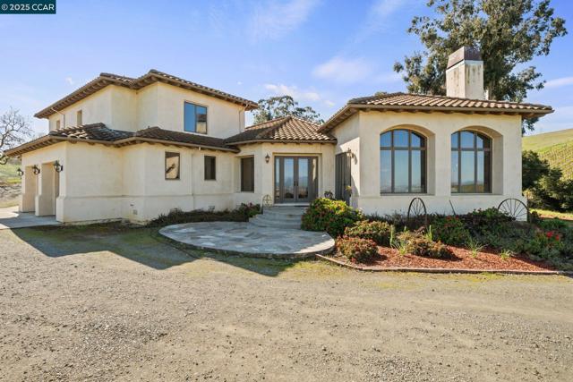 633 Kalthoff Cmn, Livermore CA: https://media.crmls.org/mediaz/988c6665-aace-4745-9335-445f001ad6e8.jpg