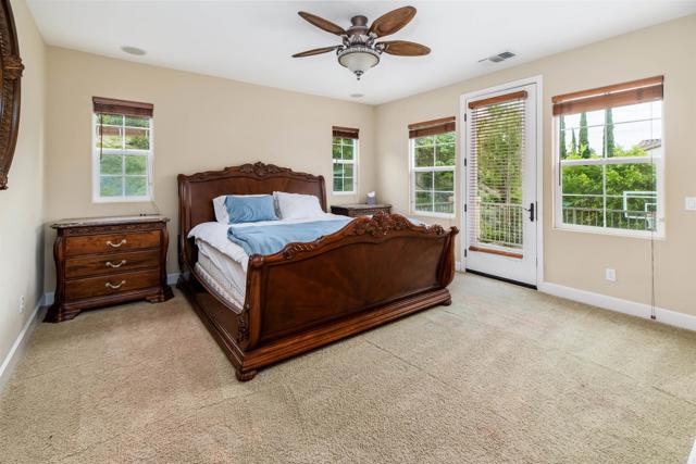 6851 Helenite Place, Carlsbad CA: https://media.crmls.org/mediaz/988d8bb0-8784-406d-94b1-e617d171afcd.jpg