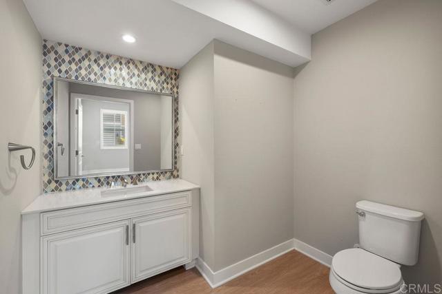 Detail Gallery Image 19 of 39 For 1105 Hibiscus Way, Oceanside,  CA 92054 - 3 Beds | 2/1 Baths