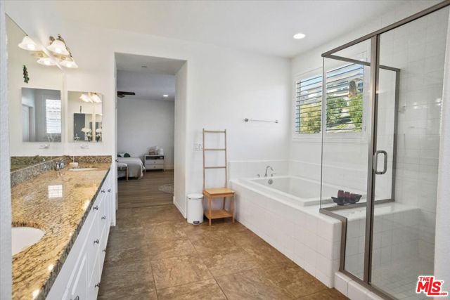 27336 Ellery Place, Santa Clarita CA: https://media.crmls.org/mediaz/988da028-2b47-4966-b5c9-c78ab0bb8541.jpg