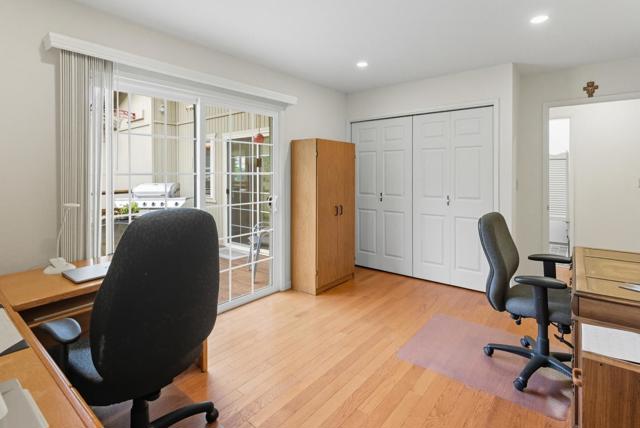 7547 Arden Way, Aptos CA: https://media.crmls.org/mediaz/988df3ea-9569-43f1-8d8d-1a678ad5e020.jpg