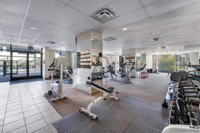 555 Front St, San Diego CA: https://media.crmls.org/mediaz/988ec5aa-1c11-4754-b267-2793a1865df5.jpg