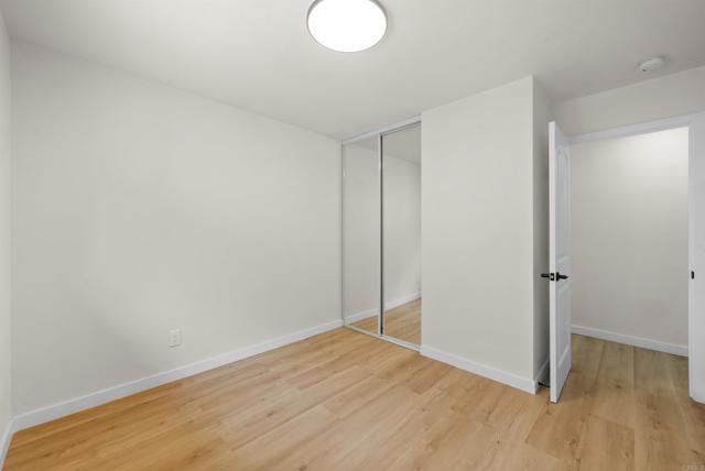 Image 14 of 37 For 9065 Heatherdale St