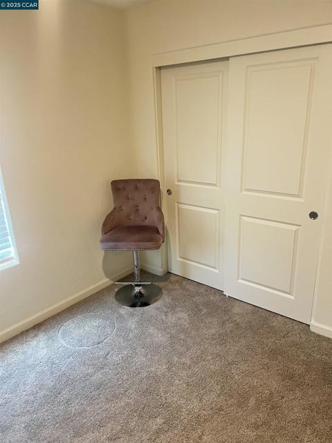 627 Elizabeth Ct, Merced CA: https://media.crmls.org/mediaz/989028d0-cdc2-4eb0-bef3-a76df0826416.jpg
