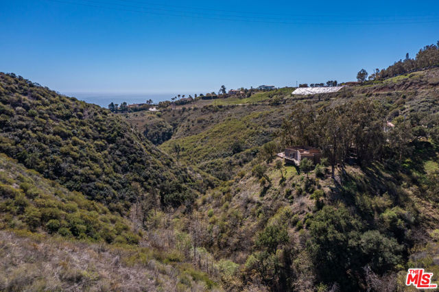 0 Mar Vista Drive, Malibu CA: https://media.crmls.org/mediaz/9890354c-3728-491d-af7f-440cba7c5d3b.jpg