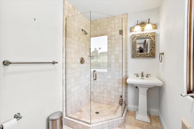 25926 Puerta Del Cajon, Monterey CA: https://media.crmls.org/mediaz/98917711-b437-4ba0-a0c0-04502b409fee.jpg