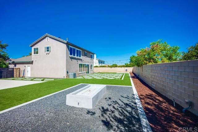 30826 Prairie Smoke Circle, Murrieta CA: https://media.crmls.org/mediaz/98921f90-c515-4331-8375-ffb784872154.jpg