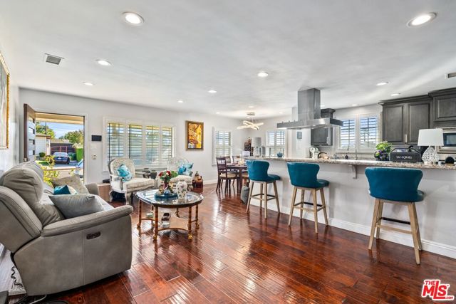 2031 W 98th Street, Los Angeles CA: https://media.crmls.org/mediaz/98926c5f-2872-4f2a-8ff4-16c06d21ebee.jpg