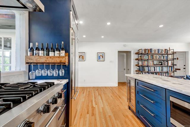 Detail Gallery Image 12 of 42 For 1818 Sunset Blvd, –,  CA 92103 - 2 Beds | 2 Baths