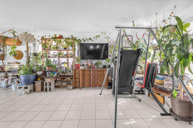 66550 San Diego Dr Drive, Desert Hot Springs CA: https://media.crmls.org/mediaz/98944076-a2c7-45a2-bfa0-f9e9ba4aa835.jpg