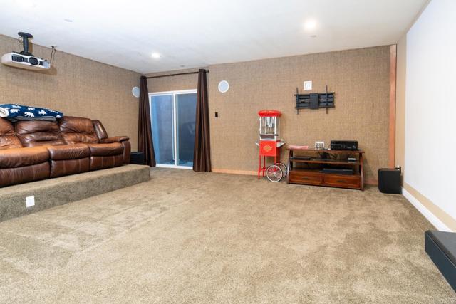 Detail Gallery Image 15 of 36 For 8364 Lake Ashwood Ave, San Diego,  CA 92119 - 4 Beds | 2/1 Baths