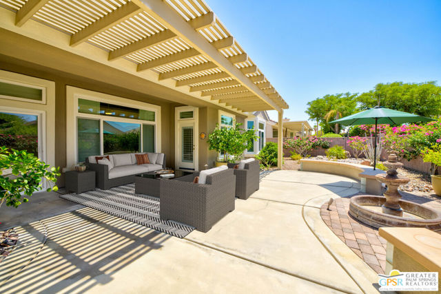 78797 Falsetto Drive, Palm Desert CA: https://media.crmls.org/mediaz/98959112-d199-4fea-8291-0fdcc484e9f0.jpg