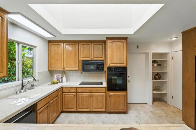 587 Dublin Way, Sunnyvale CA: https://media.crmls.org/mediaz/9895c7f6-0e50-4dd9-a6a9-c7801b4238e7.jpg