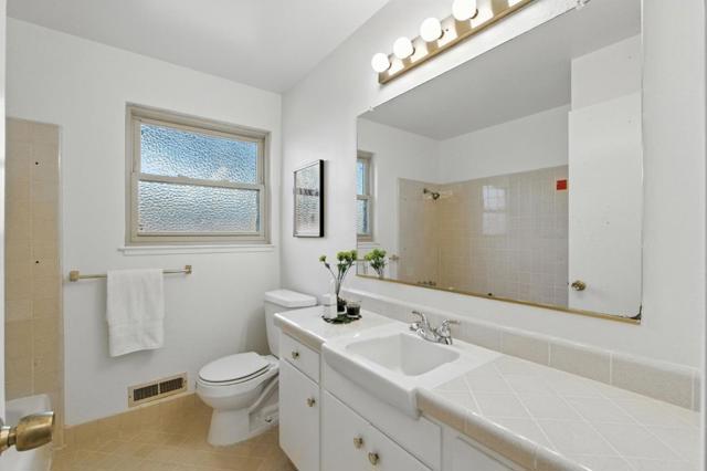 587 Dublin Way, Sunnyvale CA: https://media.crmls.org/mediaz/9895cdeb-2516-4871-88f4-36513a7860c4.jpg