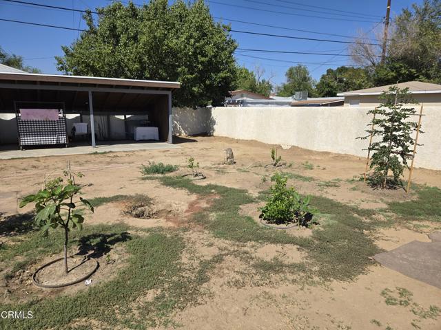 44059 Fern Avenue, Lancaster CA: https://media.crmls.org/mediaz/9898dba8-74c3-42bb-99eb-5bf412afdf2e.jpg