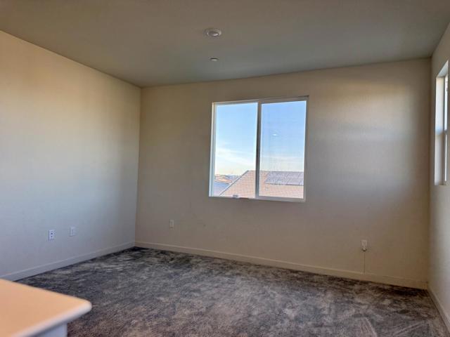 2121 Stagecoach Road, Patterson CA: https://media.crmls.org/mediaz/98991a41-f9b9-43cb-a493-8bca10f0e594.jpg