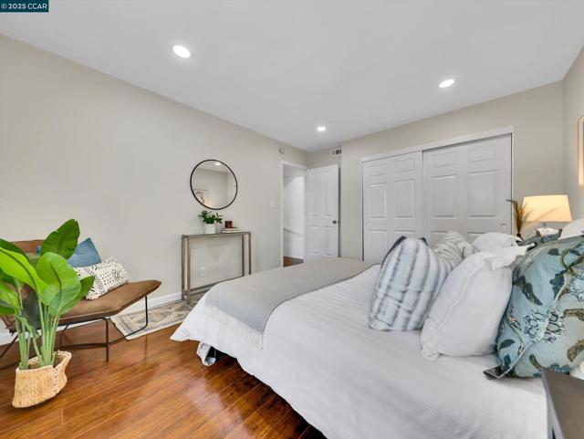 2033 Sierra Rd, Concord CA: https://media.crmls.org/mediaz/9899f311-1764-4cb3-81b7-acc51af1361e.jpg