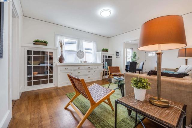1510 Burbeck Ave, Richmond CA: https://media.crmls.org/mediaz/989a714f-8d35-4027-8543-4c70508851f2.jpg