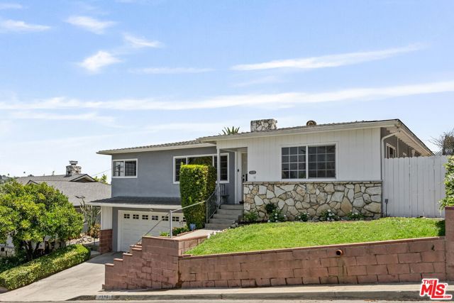 3228 Sagamore Way, Los Angeles CA: https://media.crmls.org/mediaz/989ab86a-0d2e-45cc-a60d-12ba24c7e37e.jpg
