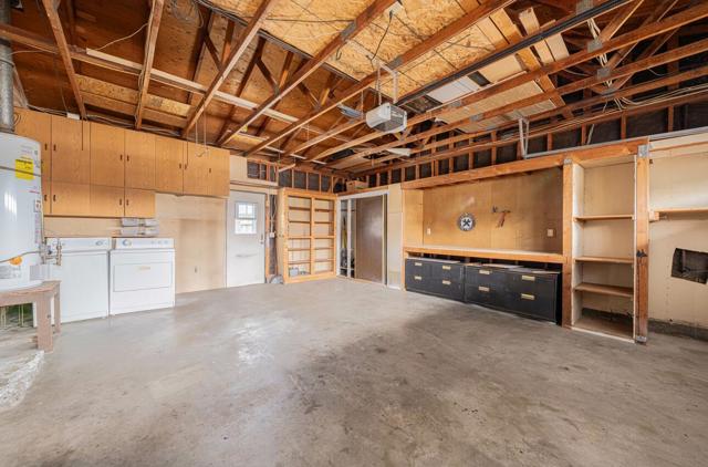 1676 Flores Street, Seaside CA: https://media.crmls.org/mediaz/989adad2-e004-4200-9841-87003b589c84.jpg