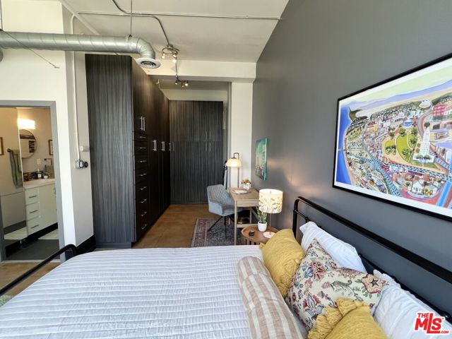 108 W 2nd Street, Los Angeles CA: https://media.crmls.org/mediaz/989b00c4-dc26-4008-a4cc-47496b34826a.jpg