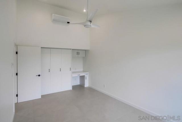 14066 Crest Way, Del Mar CA: https://media.crmls.org/mediaz/989b2938-080e-4921-9b77-4628d39d048e.jpg