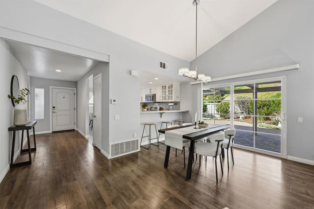 Detail Gallery Image 6 of 25 For 3327 Vivienda Cir, Carlsbad,  CA 92009 - 3 Beds | 2 Baths