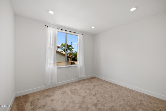 Image 42 of 62 For 1268 Dale Circle