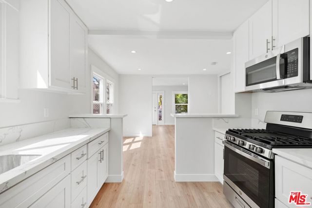 522 - 532 Idaho Avenue, Santa Monica CA: https://media.crmls.org/mediaz/989c762b-080d-4b26-afa0-3748b3e96ebd.jpg