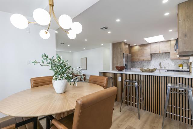 Detail Gallery Image 21 of 75 For 3840 Tomahawk Ln, San Diego,  CA 92117 - 5 Beds | 2 Baths