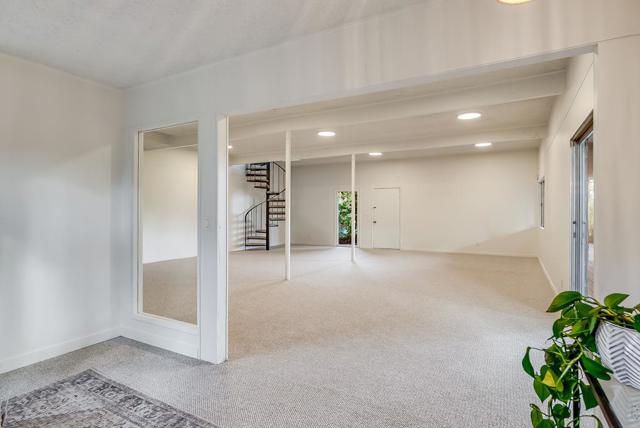 Image 48 of 71 For 7 Clubhouse Road