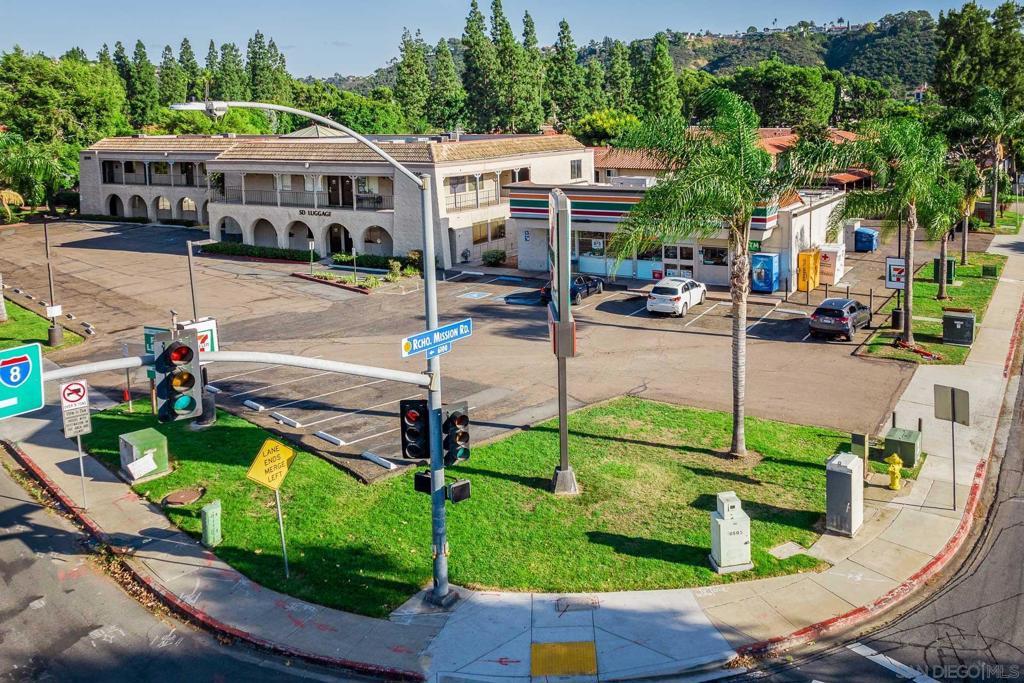 10505 San Diego Mission Rd - photo 2