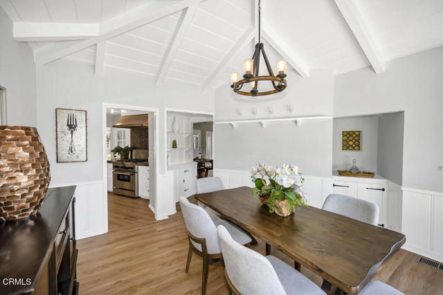 41 E Bonita Avenue, Sierra Madre CA: https://media.crmls.org/mediaz/989cebdf-71e8-4f1f-aaea-6aab63adfc86.jpg