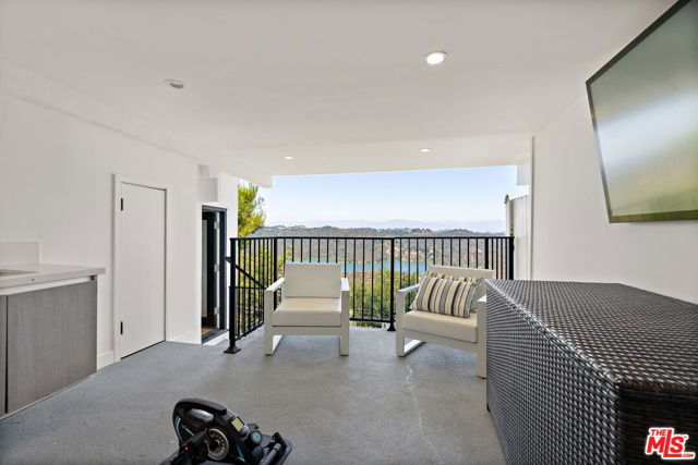 1962 Stradella Road, Los Angeles CA: https://media.crmls.org/mediaz/989e3b7c-d24f-4199-9ad8-ed7ea0c63400.jpg