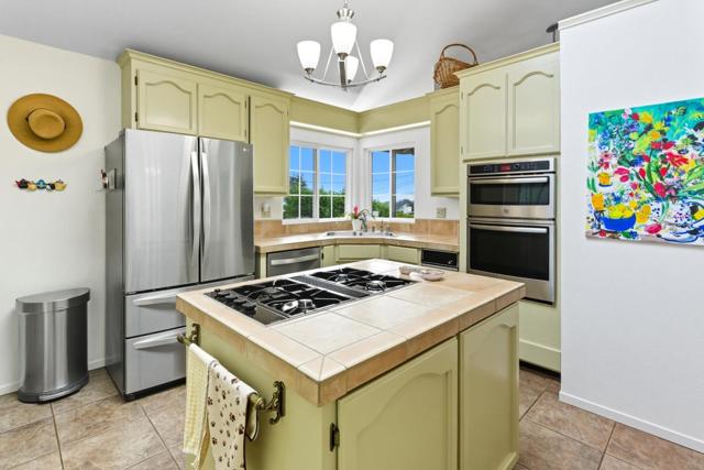 7547 Arden Way, Aptos CA: https://media.crmls.org/mediaz/989f1391-f997-42f4-8bac-a4e666295850.jpg