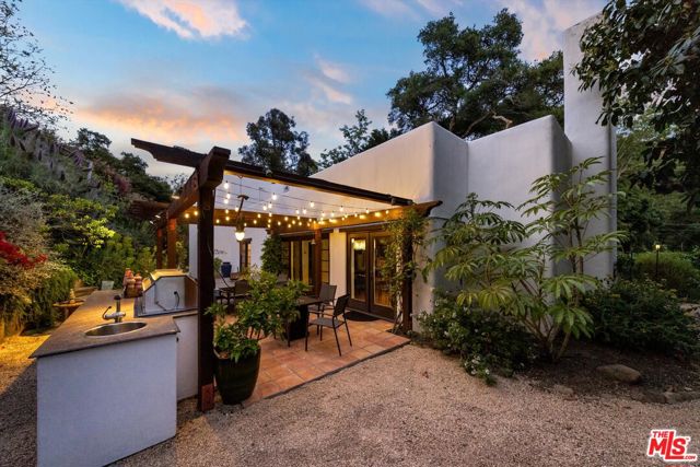 1435 Sycamore Canyon Road, Santa Barbara CA: https://media.crmls.org/mediaz/989f5031-a6dc-4c88-8012-09b21848bfd5.jpg