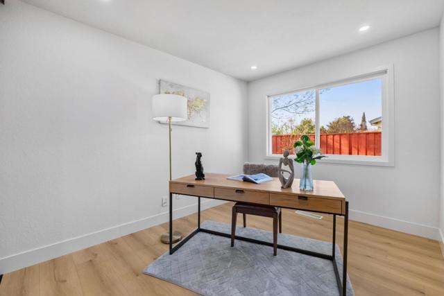 2877 Pelican Drive, Union City CA: https://media.crmls.org/mediaz/989f536b-b48e-495c-a12d-2e46f6095299.jpg