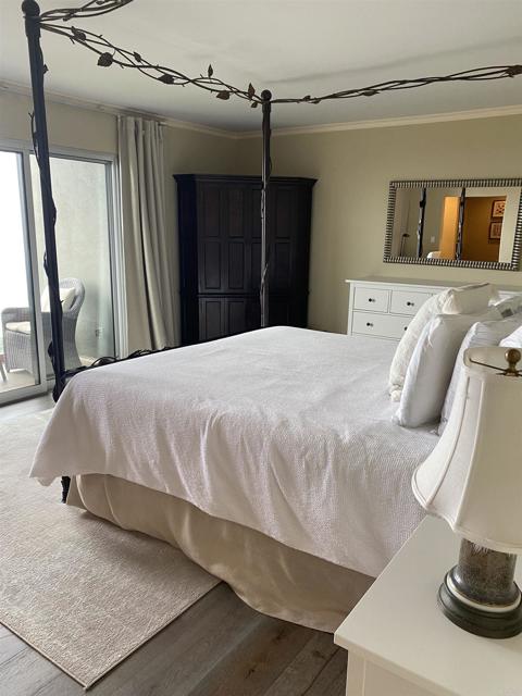 1552 Camino Del Mar, Del Mar CA: https://media.crmls.org/mediaz/989f6380-5252-45a3-973a-937b9c71b787.jpg