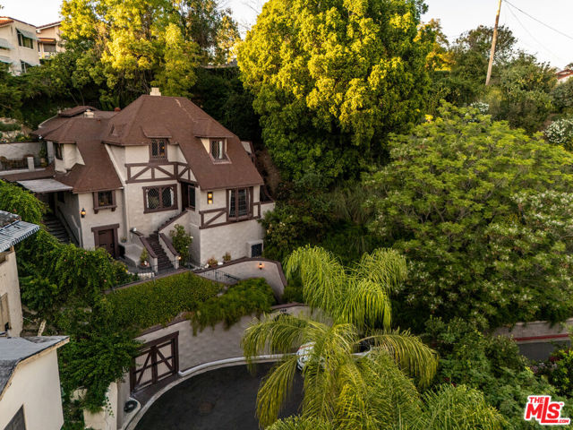 769 Bonita Drive, South Pasadena CA: https://media.crmls.org/mediaz/989fa8ae-36e2-4ec6-b724-12b92ebdd03b.jpg